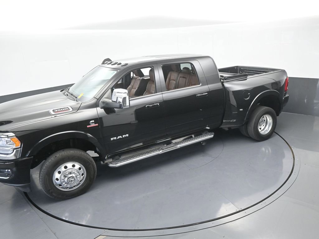 Used 2023 RAM 3500 Limited image 11