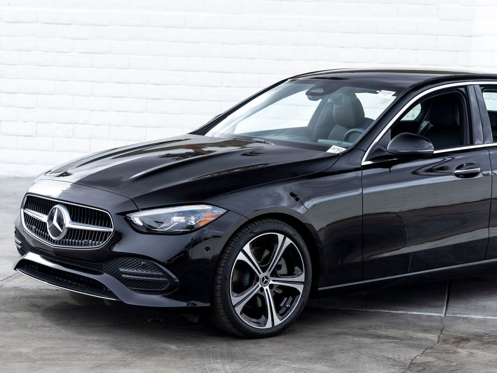 Used 2025 Mercedes-Benz C 300 Sedan image 6