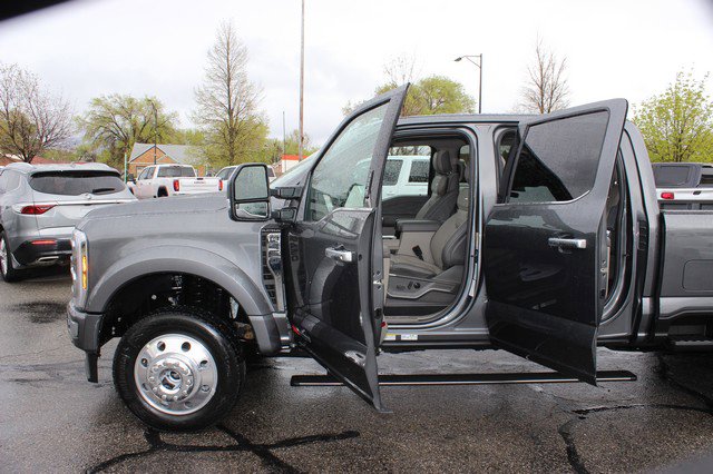 Used 2026 Ford F450 Platinum w/ Platinum Plus Package image 15