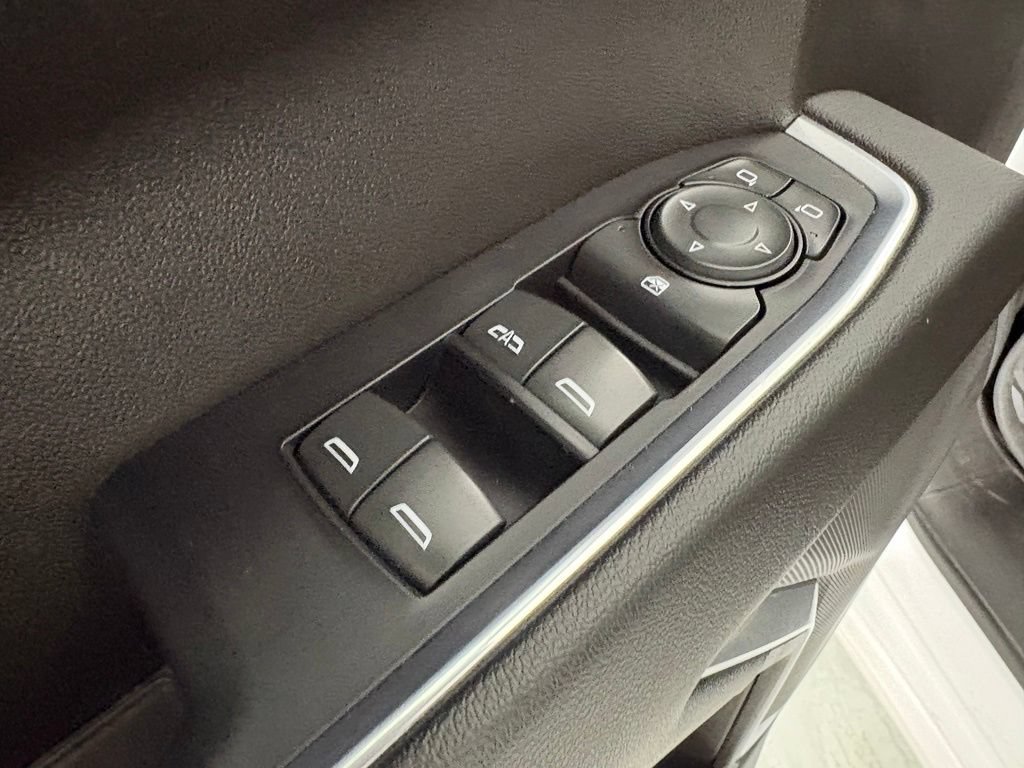 Certified 2022 Chevrolet Silverado 1500 LT AWD/4WD image 25