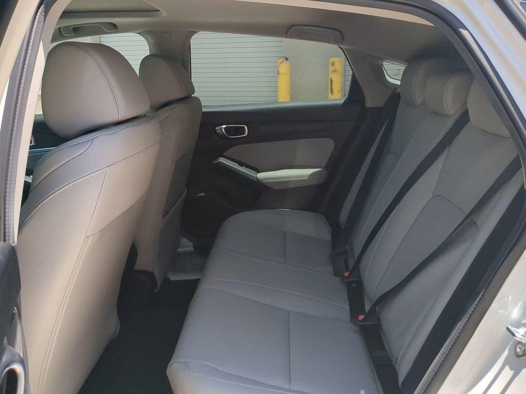 New 2025 Acura Integra Base image 13