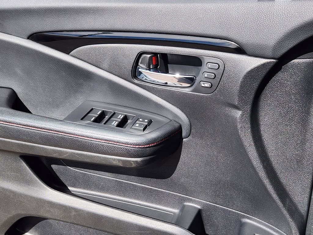 Used 2019 Honda Ridgeline Black Edition image 15