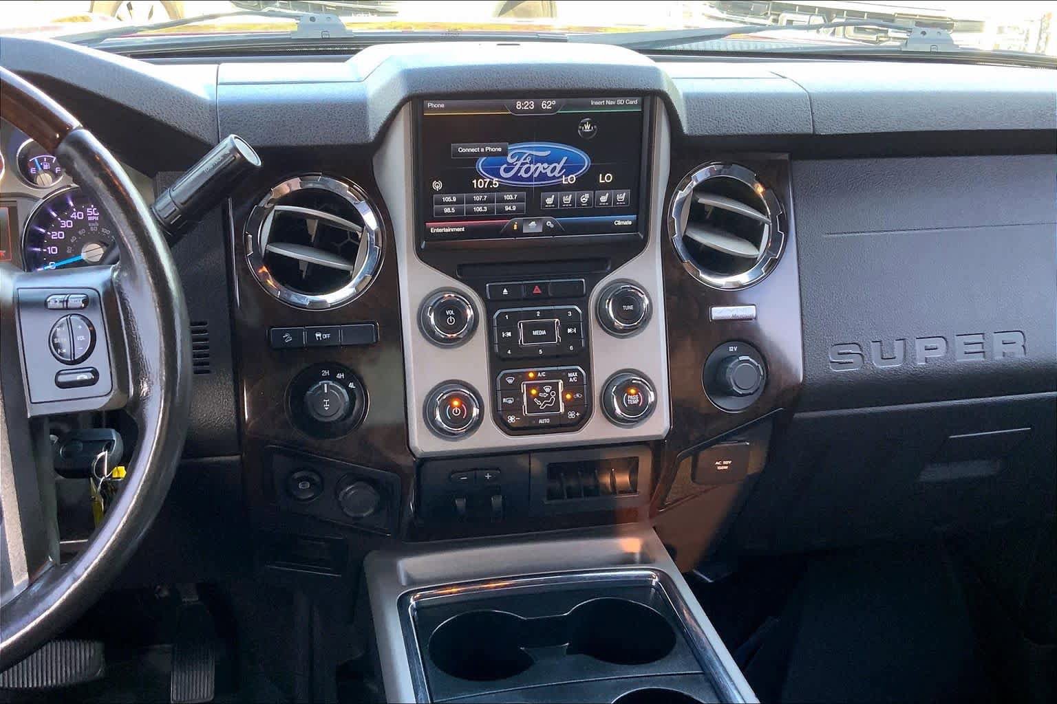 Used 2015 Ford F250 Platinum w/ FX4 Off-Road Package AWD/4WD image 6
