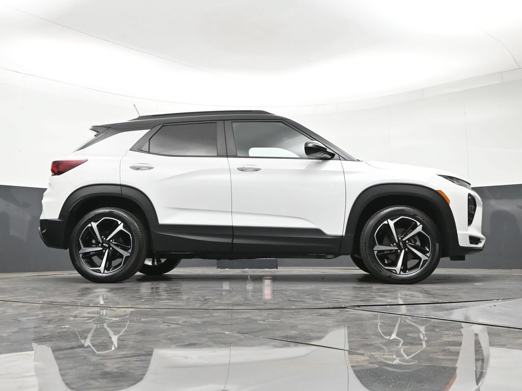 Certified 2023 Chevrolet TrailBlazer RS w/ Convenience Package AWD/4WD image 29