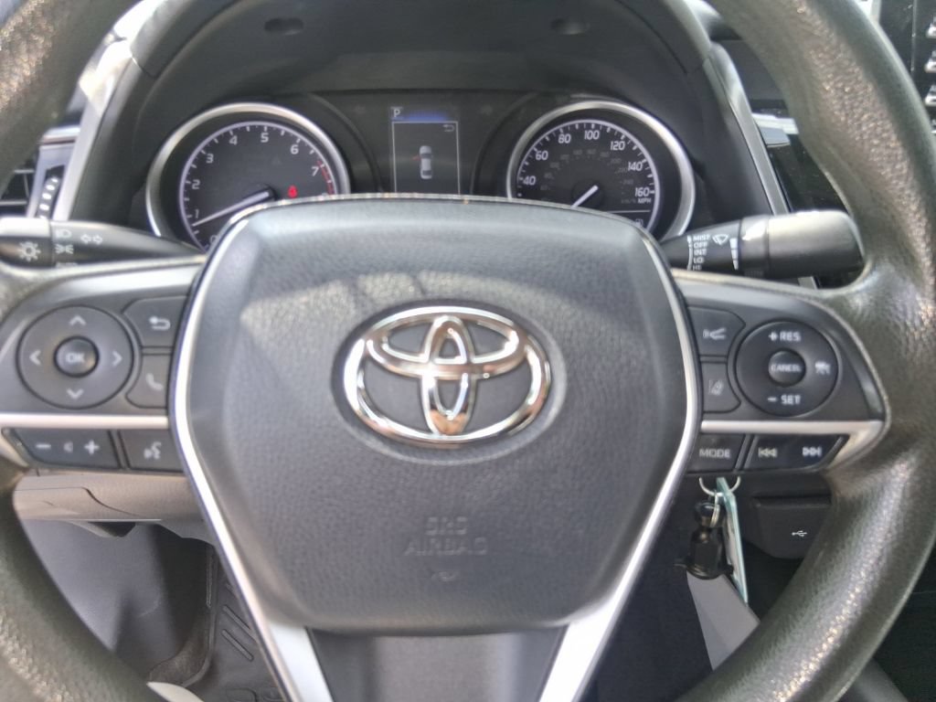 Used 2021 Toyota Camry LE FWD image 13