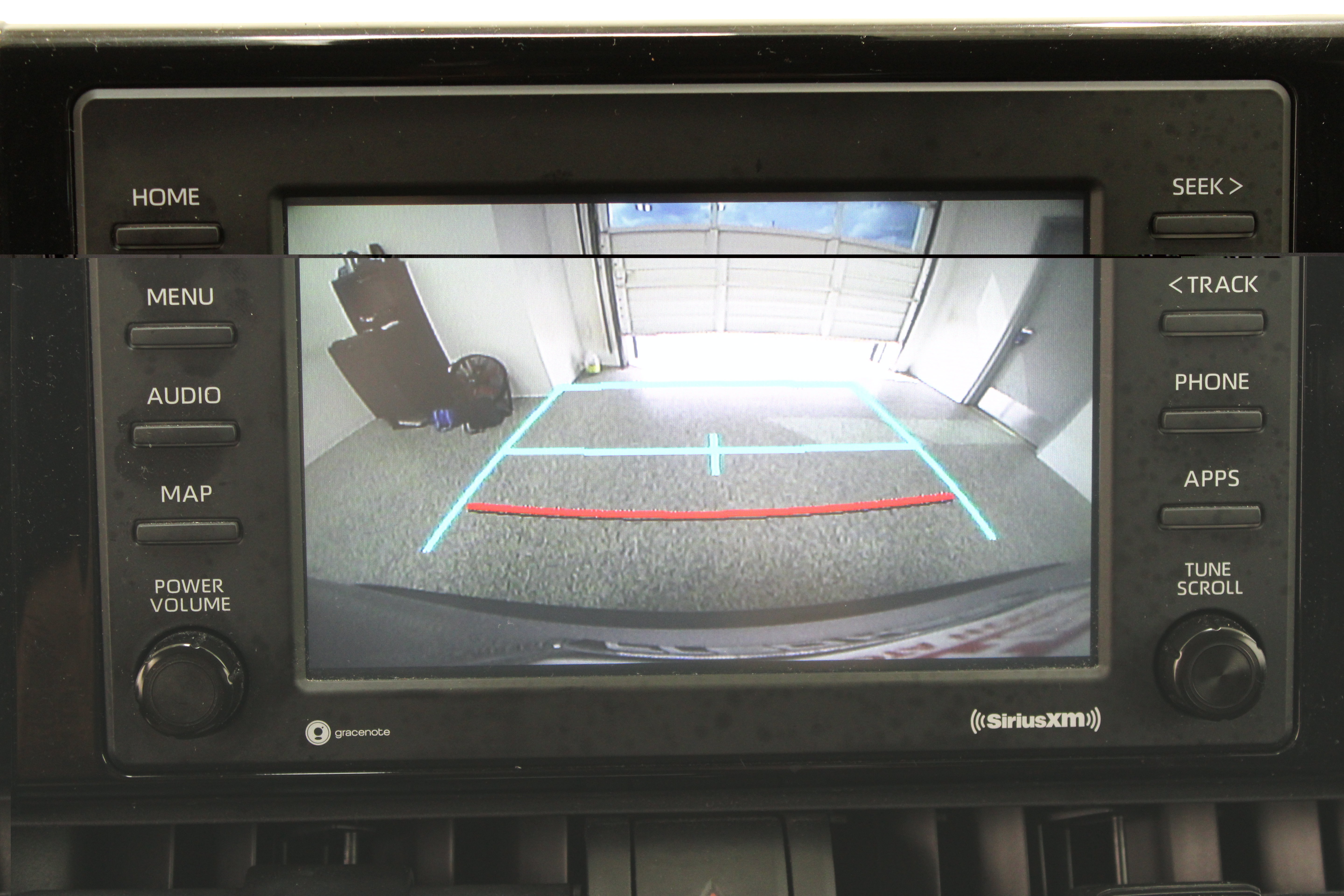 Used 2021 Toyota RAV4 LE FWD image 19