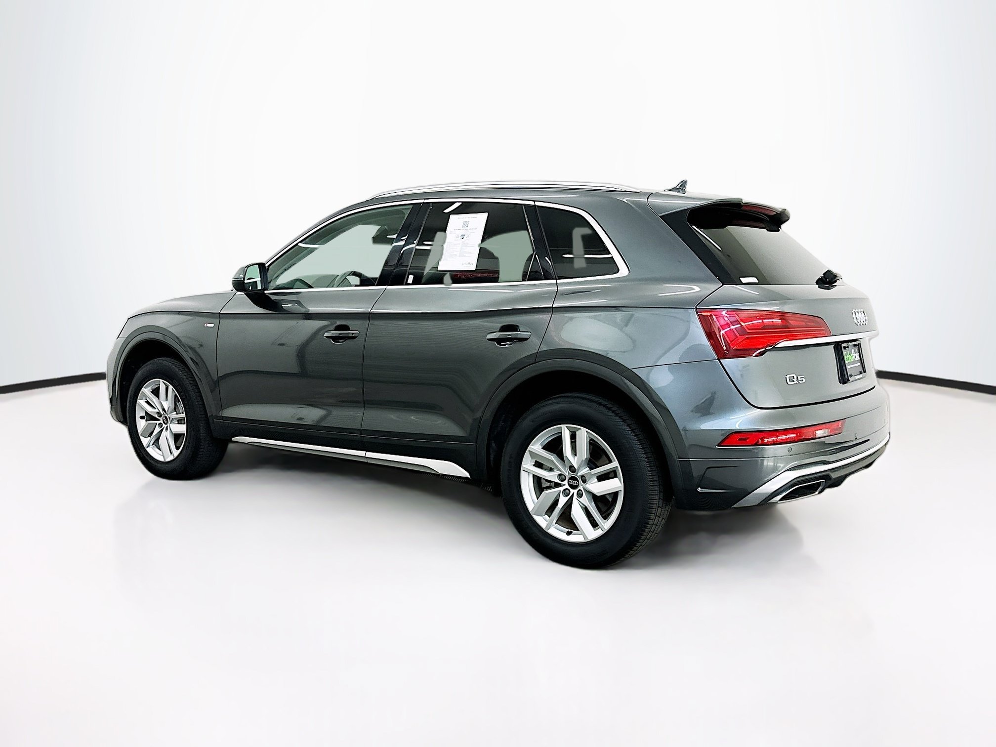 Used 2023 Audi Q5 2.0T Premium w/ Convenience Package AWD/4WD image 5