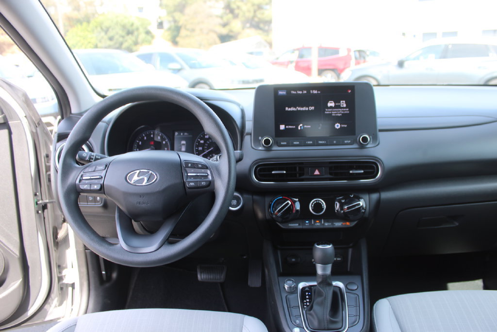 Used 2023 Hyundai Kona SEL FWD image 18