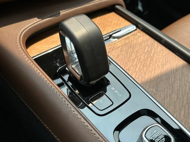 Certified 2023 Volvo XC90 B6 Core w/ Climate Package AWD/4WD image 20