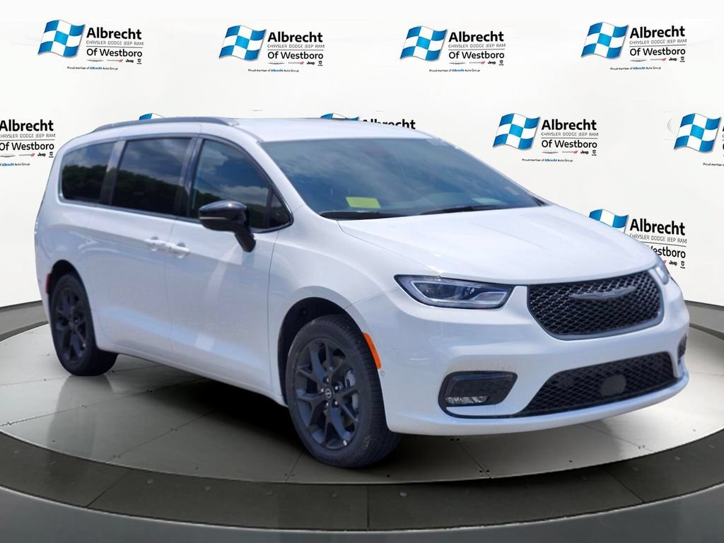 New 2026 Chrysler Pacifica Select w/ S Appearance Package AWD/4WD image 7