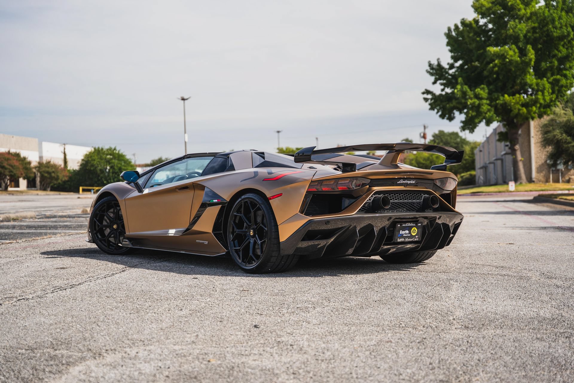 Used 2021 Lamborghini Aventador SVJ AWD/4WD image 17