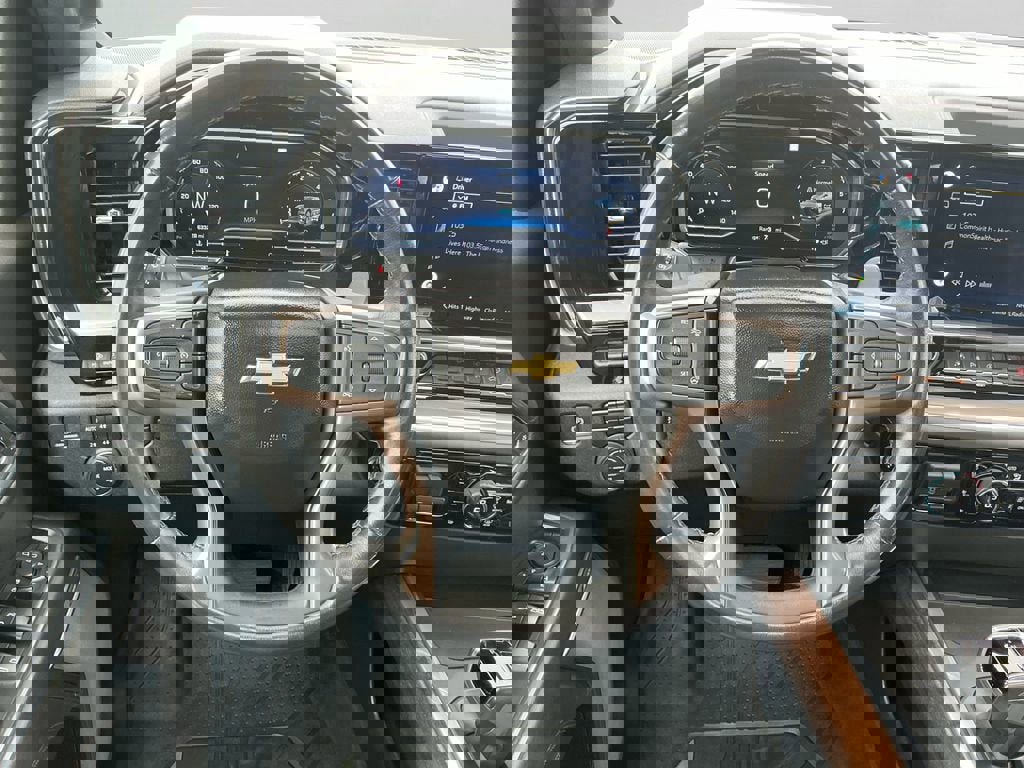 Used 2022 Chevrolet Silverado 1500 High Country w/ High Country Premium Package image 12