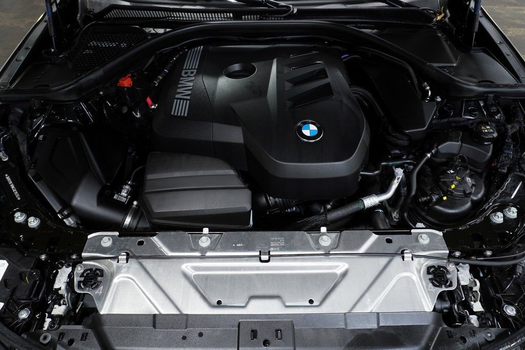 Certified 2025 BMW 330i xDrive Sedan w/ Premium Package image 9