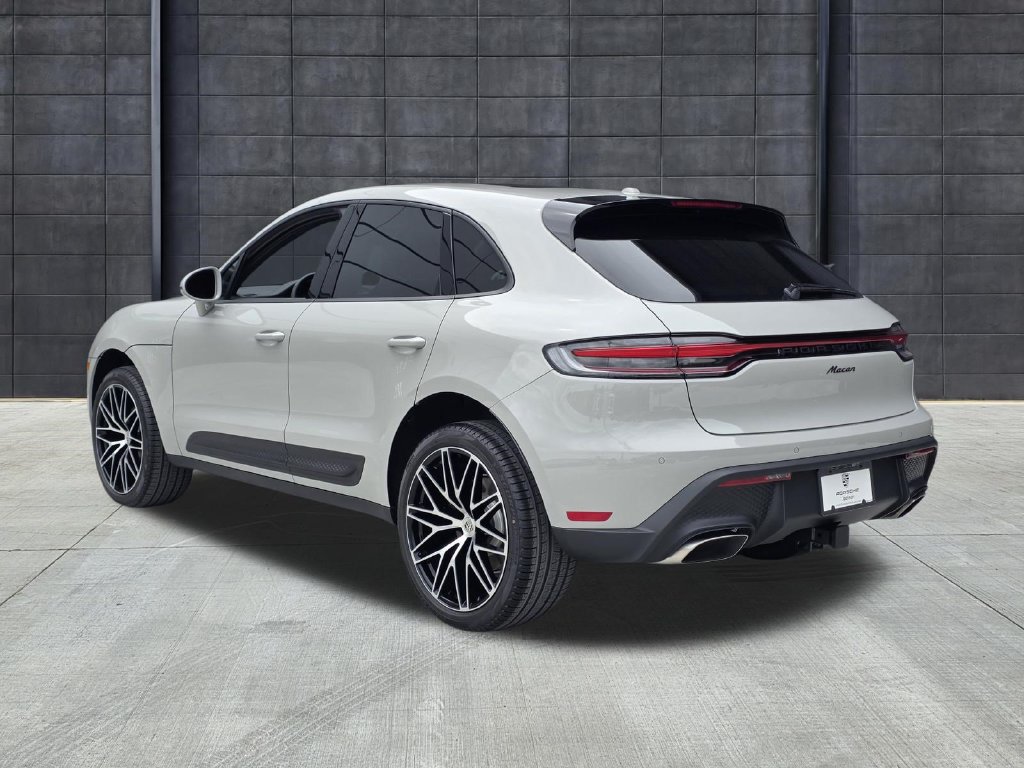 New 2026 Porsche Macan AWD/4WD image 3