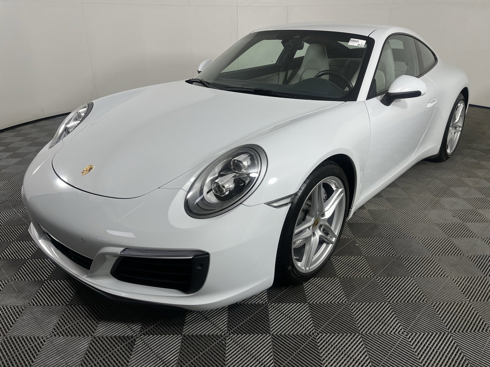 Used 2018 Porsche 911 Carrera image 4