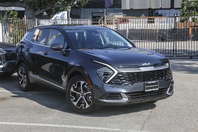 Certified 2024 Kia Sportage EX image 2