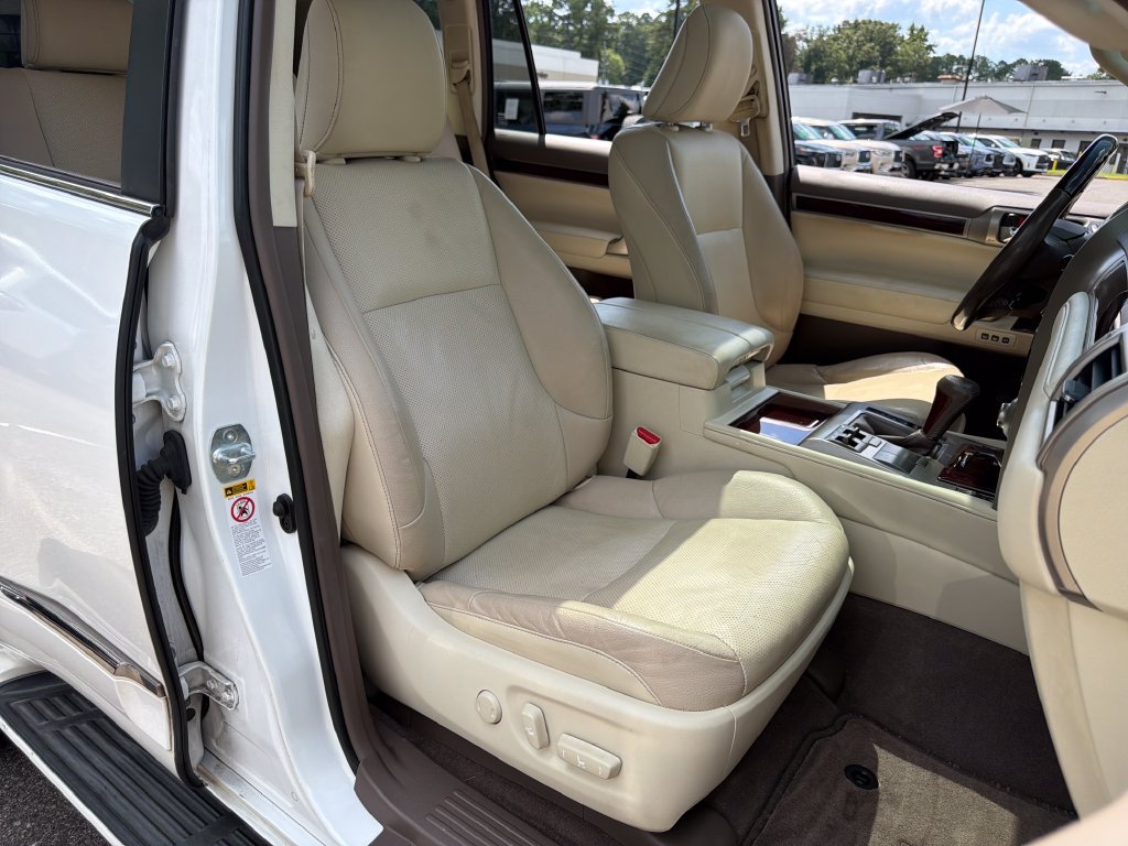 Used 2018 Lexus GX 460 Premium w/ Premium Package AWD/4WD image 31