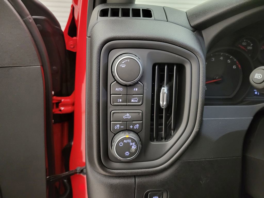 New 2026 Chevrolet Silverado 1500 Custom image 30