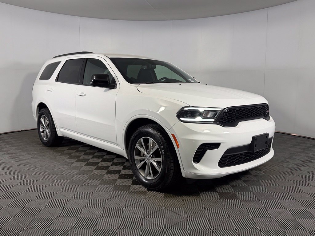 Used 2025 Dodge Durango GT w/ Blacktop Package RWD image 4