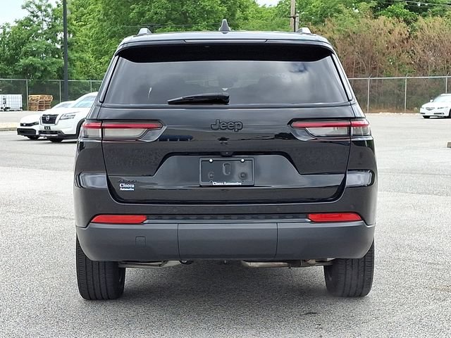 Used 2024 Jeep Grand Cherokee L Altitude AWD/4WD image 8