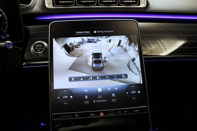 Used 2022 Mercedes-Benz S 580 4MATIC Sedan w/ Rear Seat Package image 9