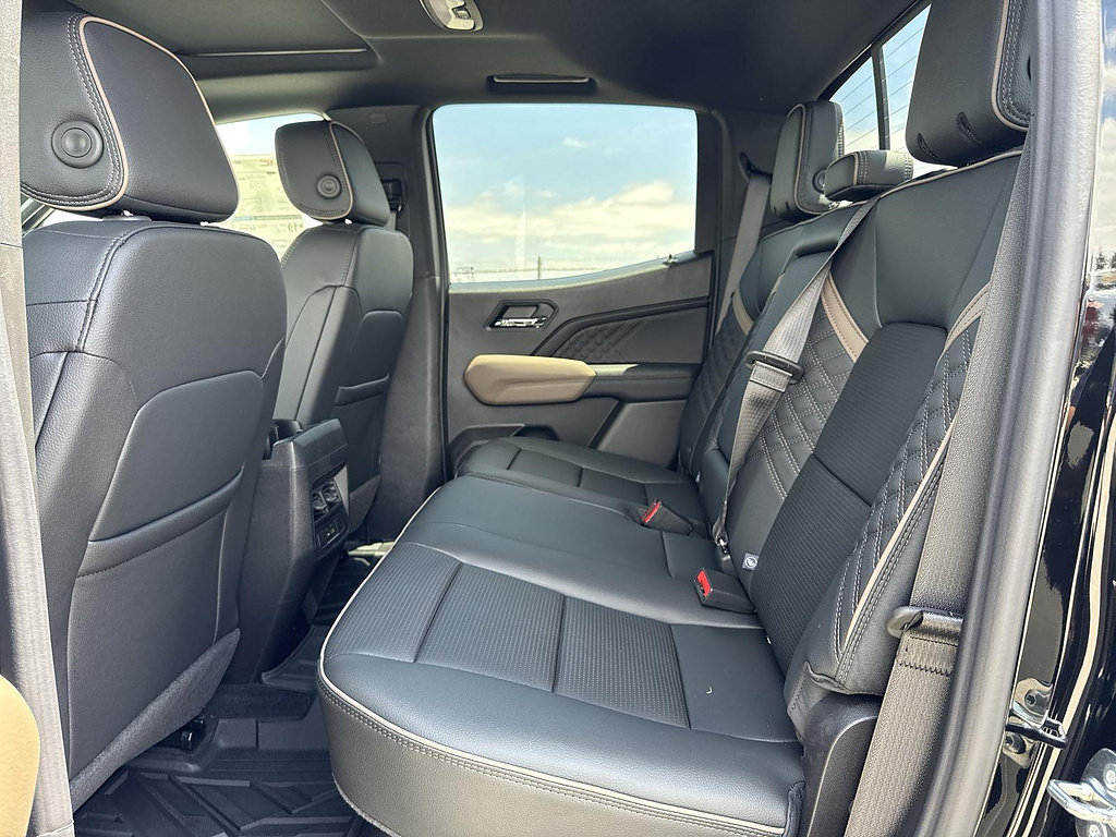 New 2026 GMC Canyon Denali w/ LPO, Denali Black Edition AWD/4WD image 25