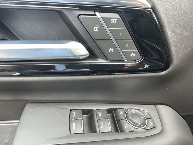 Certified 2025 Chevrolet Tahoe Premier RWD image 16