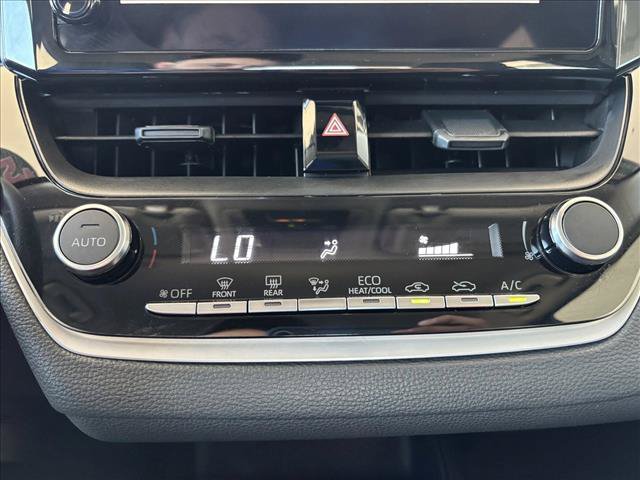 Used 2025 Toyota Corolla LE FWD image 16