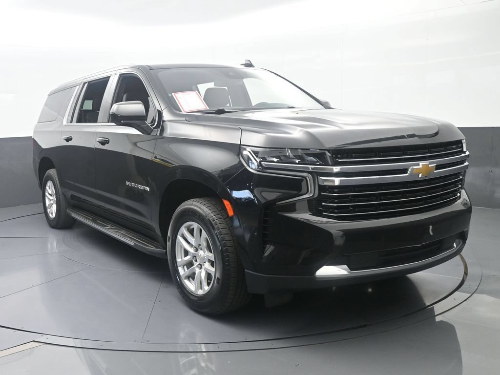Used 2024 Chevrolet Suburban LT RWD image 9