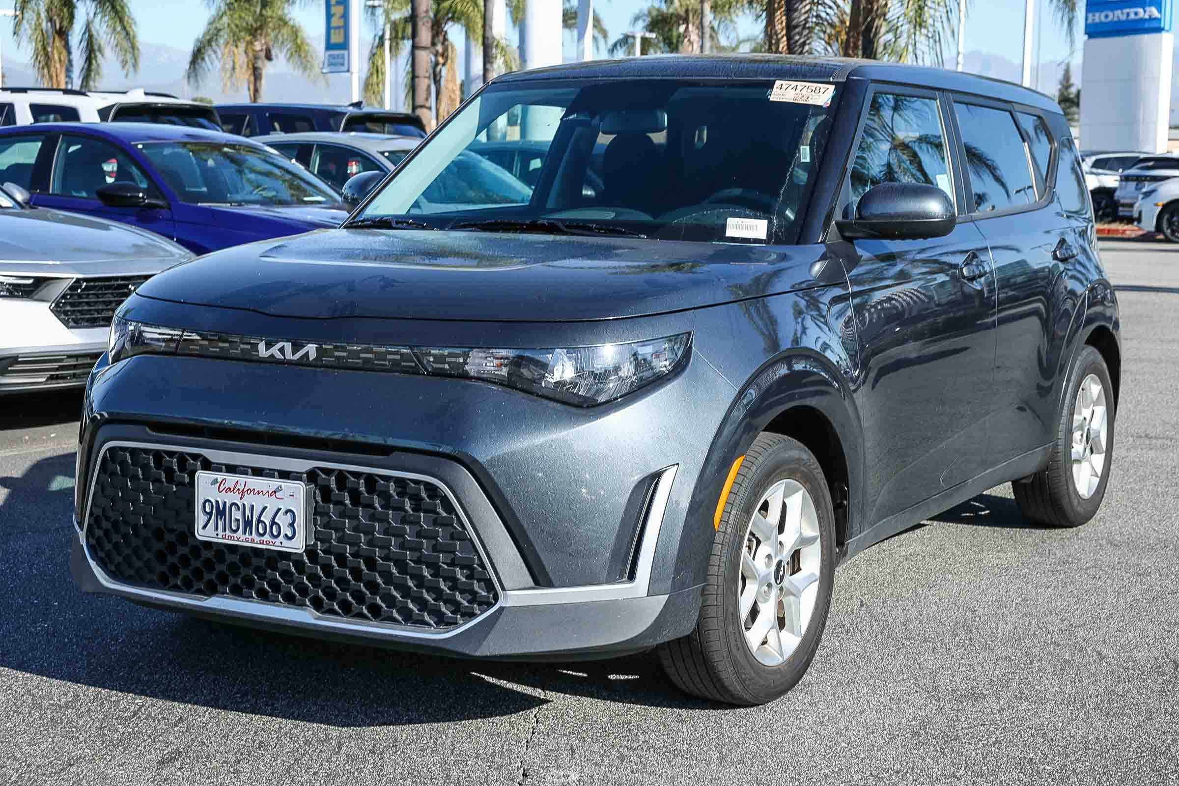 Used 2024 Kia Soul LX w/ Option Group 015 image 3