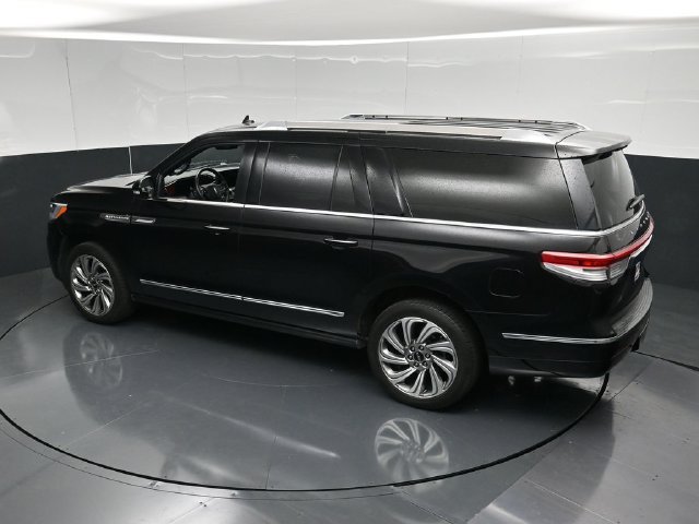 Used 2022 Lincoln Navigator L Reserve AWD/4WD image 59