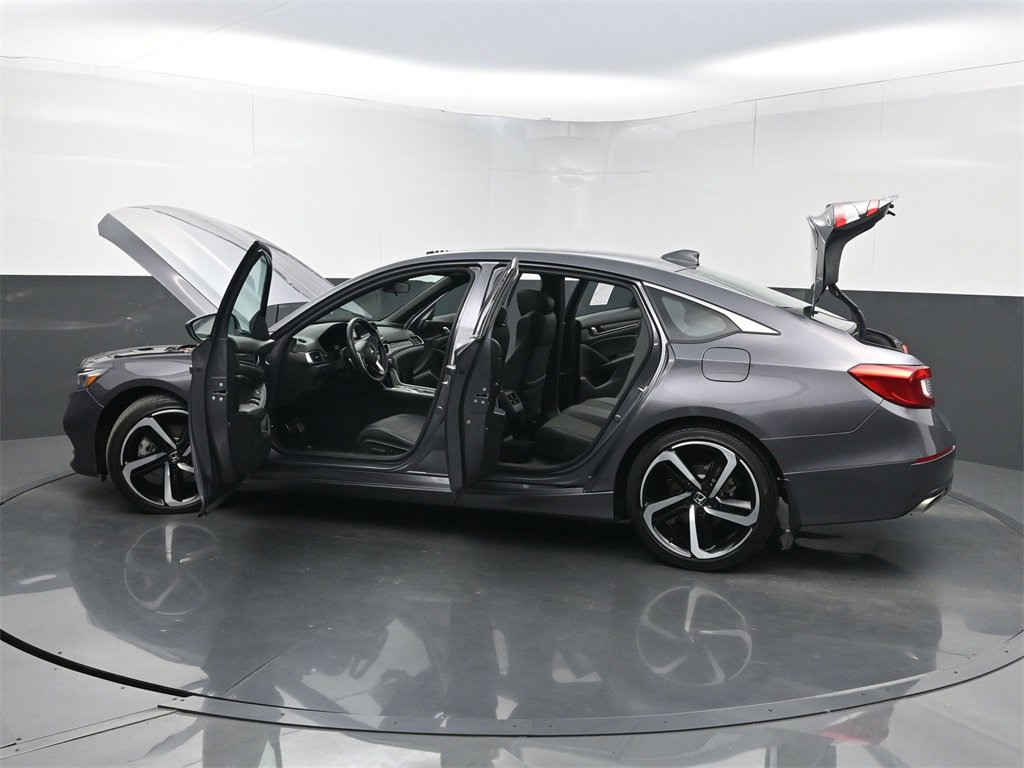 Used 2018 Honda Accord Sport image 35