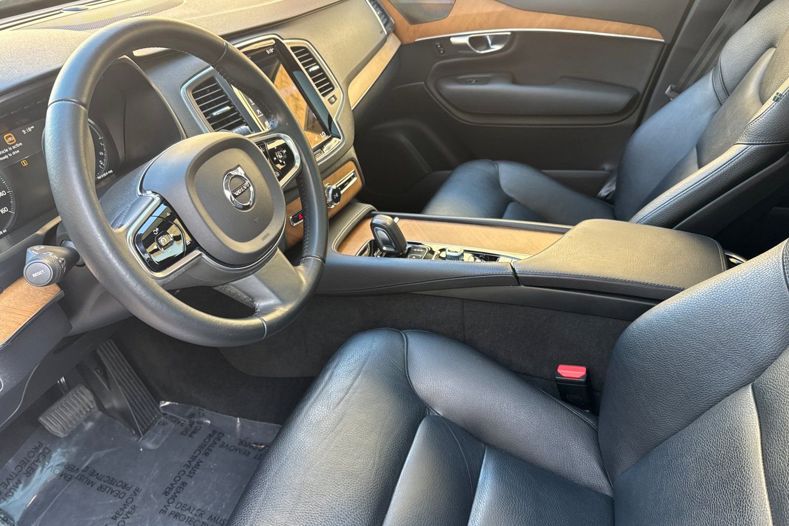 Used 2021 Volvo XC90 T8 Inscription Expression image 9