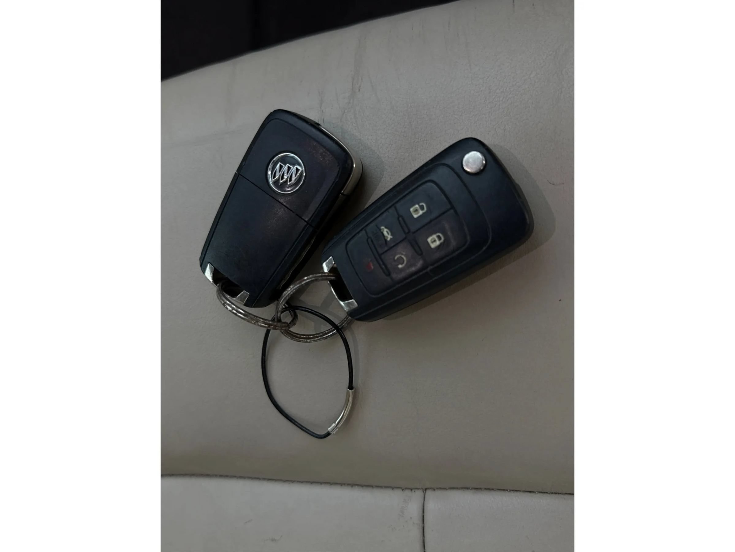 Used 2015 Buick LaCrosse Leather FWD image 25