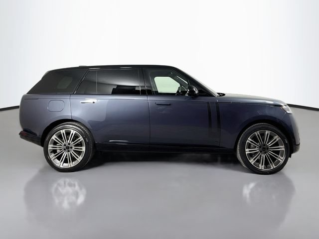New 2026 Land Rover Range Rover Long Wheelbase SE AWD/4WD image 4