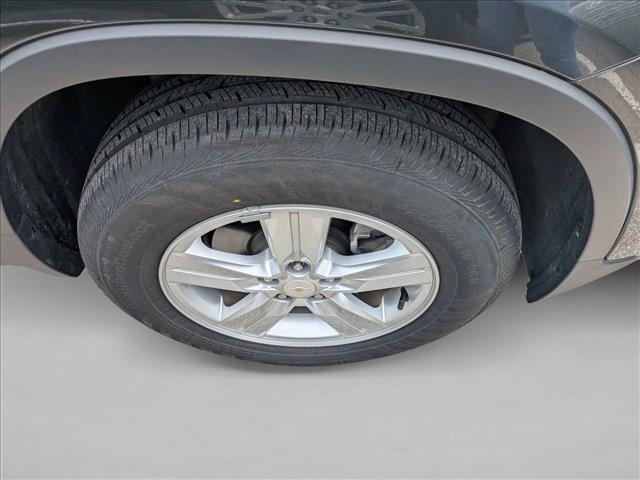 Used 2020 Chevrolet Trax LT w/ Sun & Sound Package image 7