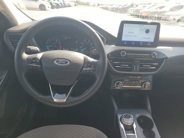 Used 2022 Ford Escape SE w/ Convenience Package image 3