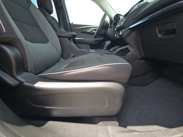 Used 2023 Chevrolet TrailBlazer LT FWD image 17