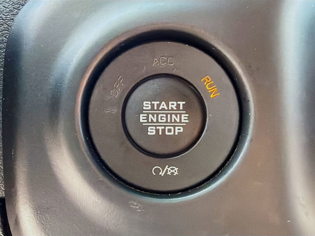 Used 2020 Jeep Gladiator Rubicon AWD/4WD image 35