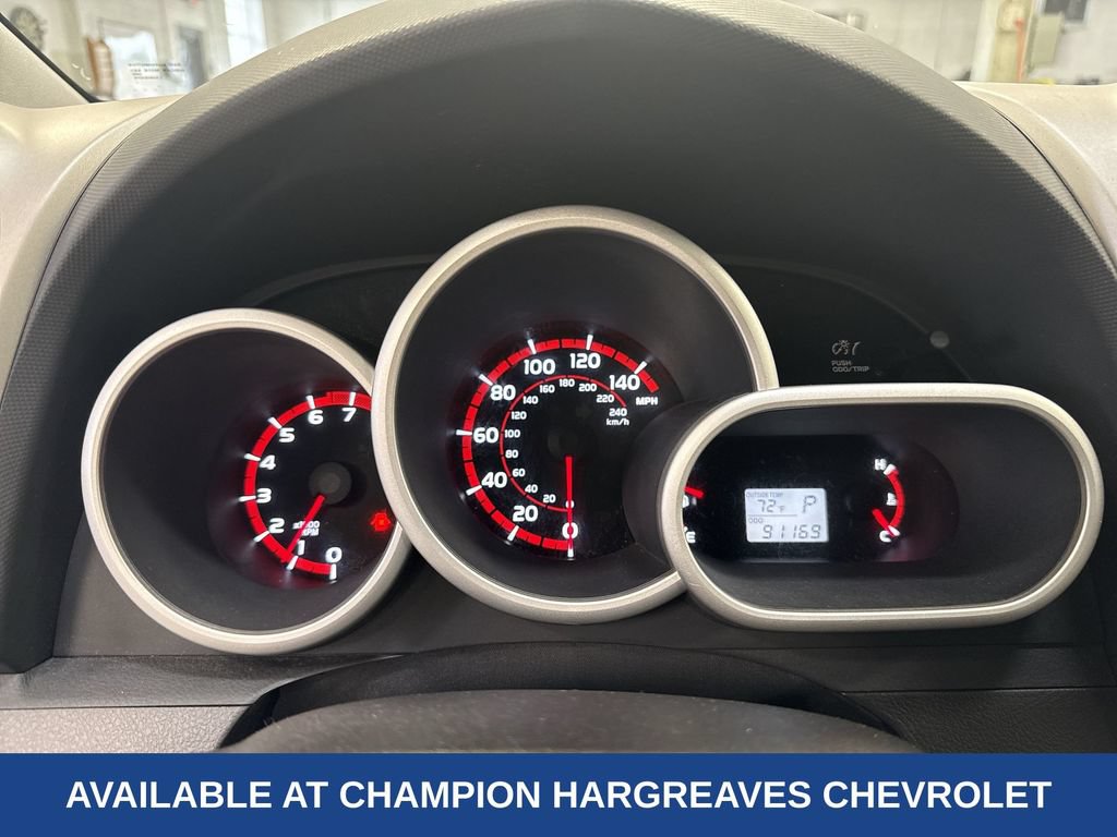 Used 2009 Pontiac Vibe w/ Sun And Sound Package FWD image 15