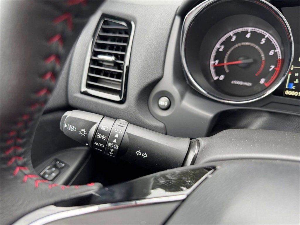 New 2025 Mitsubishi Outlander Sport LE image 26