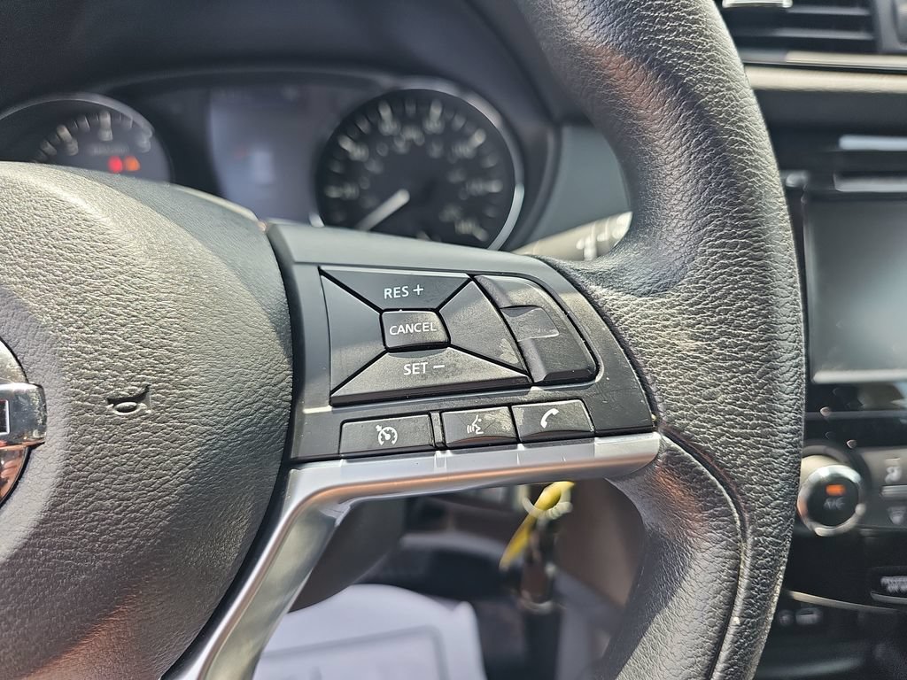Used 2020 Nissan Rogue S AWD/4WD image 18