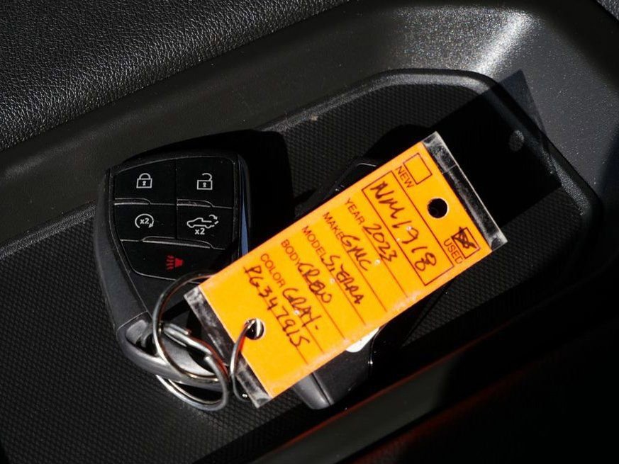 Used 2023 GMC Sierra 1500 SLT image 26