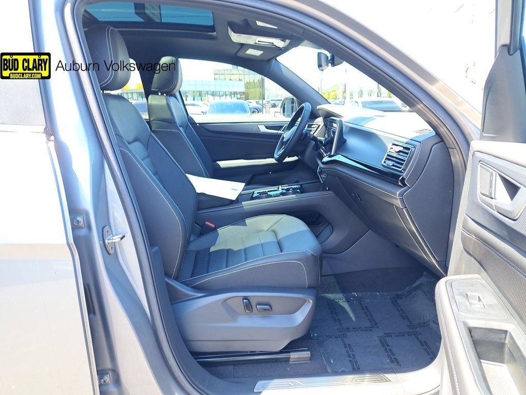 New 2026 Volkswagen Atlas Cross Sport SEL R-Line AWD/4WD image 19