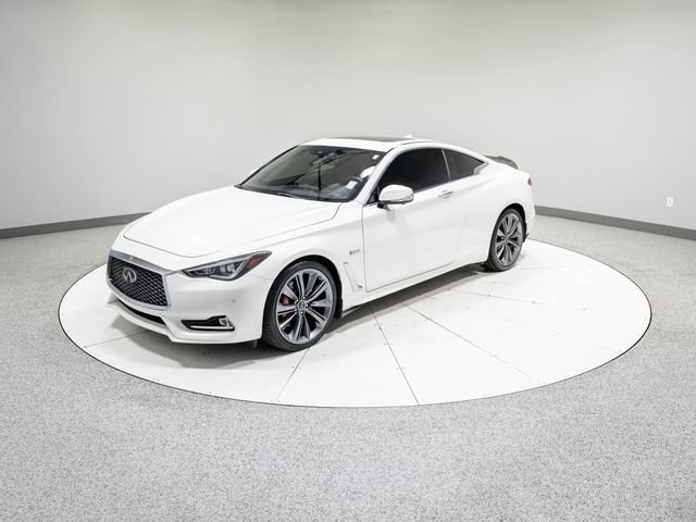 Used 2018 INFINITI Q60 Red Sport 400 w/ Pro Active Package AWD/4WD image 31