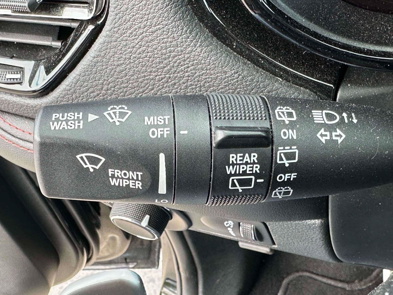 Used 2025 Dodge Durango GT AWD/4WD image 22