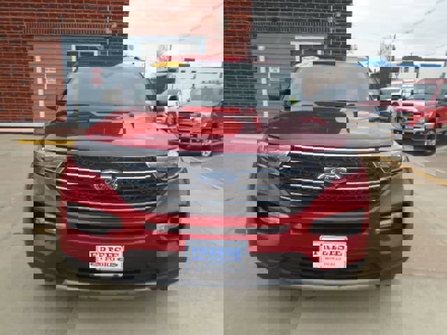 Used 2023 Ford Explorer XLT w/ Equipment Group 202A image 14