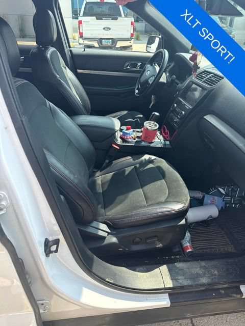 Used 2019 Ford Explorer XLT w/ XLT Sport Appearance Package AWD/4WD image 5