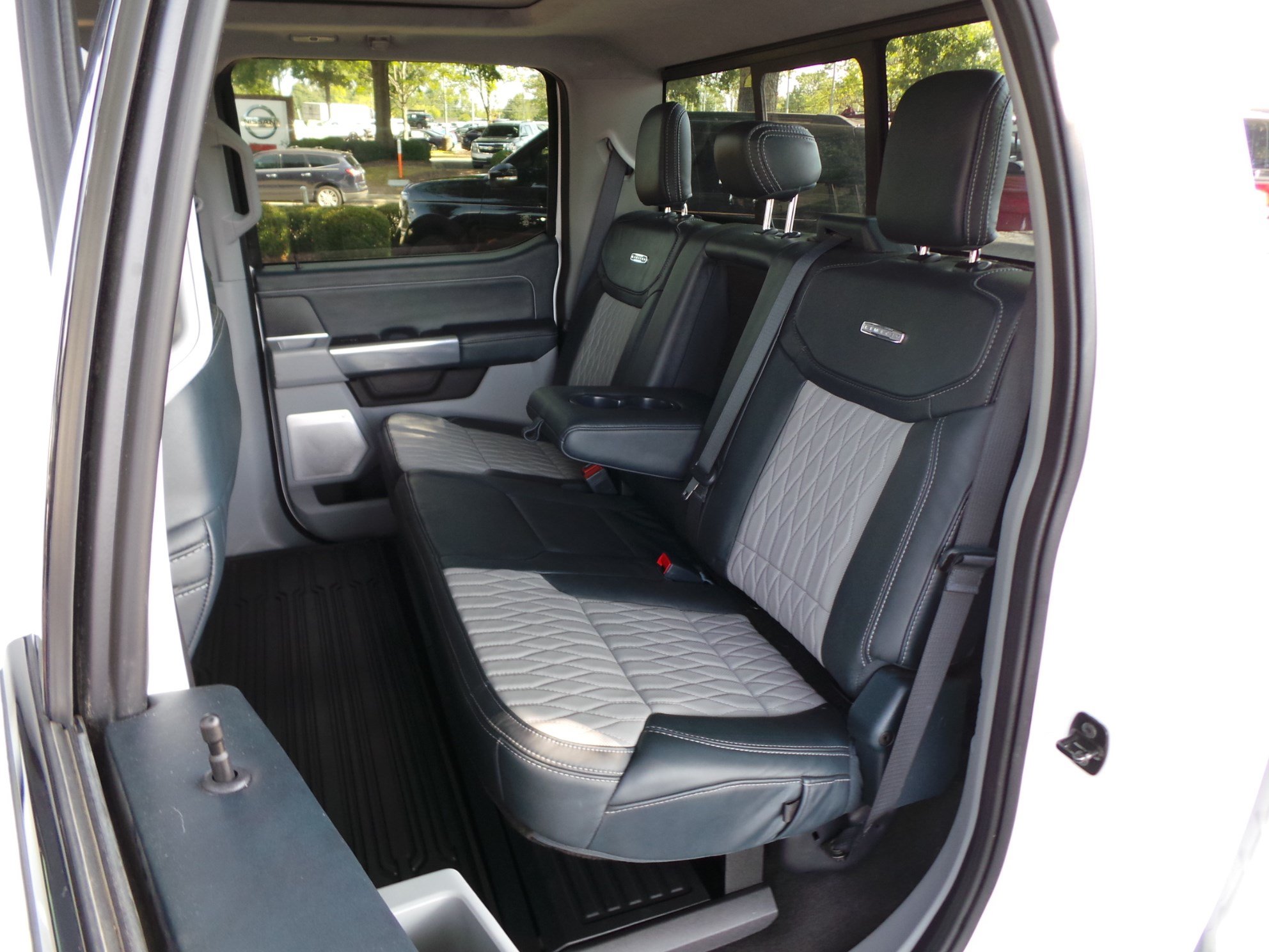Used 2024 Ford F450 Limited w/ FX4 Off-Road Package AWD/4WD image 47