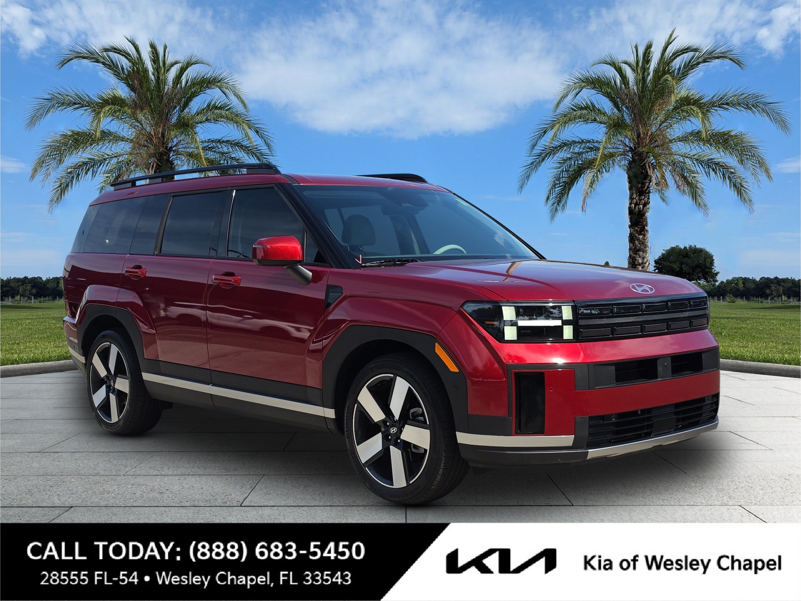 Used 2025 Hyundai Santa Fe Limited FWD image 1